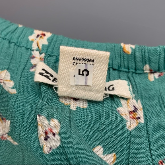 BillaBong Blouse Size Large Cold Off Shoulder Green Floral Oversized Flowy Boho - Picture 12 of 15